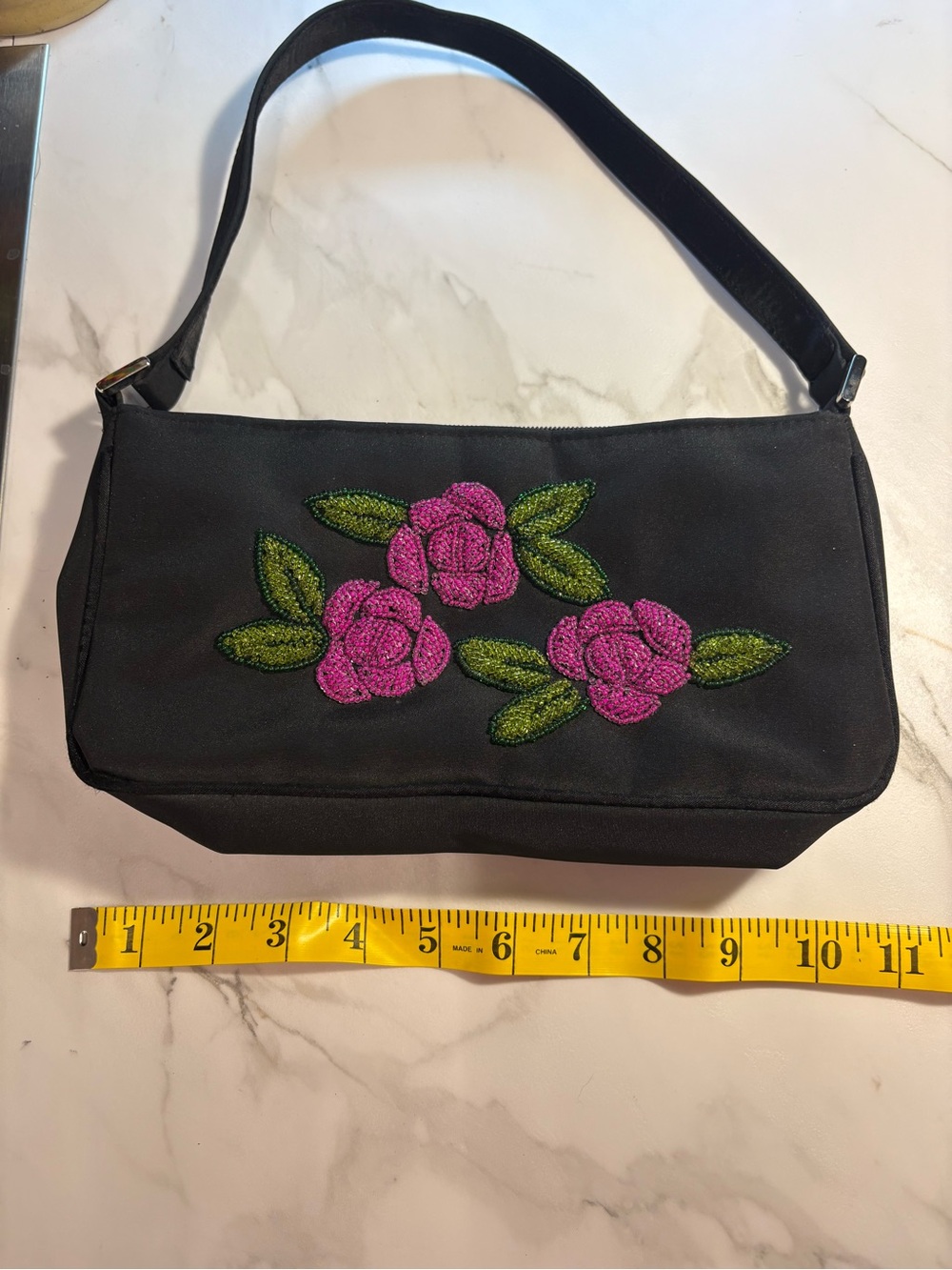 FAO Schwartz Barbie Glamour Collection Shoulder Bag and Matching Beaded Pouch - Picture 7 of 12
